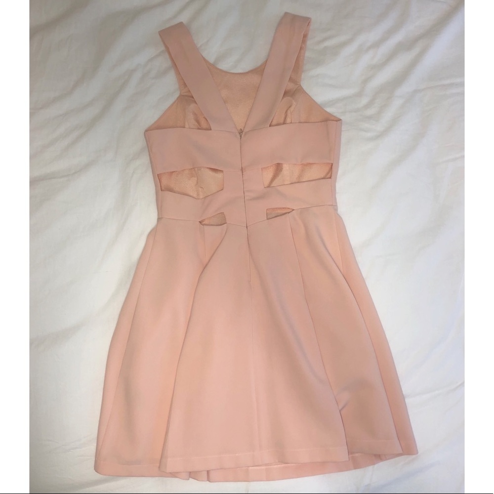 Dress - Picture 2 of 4